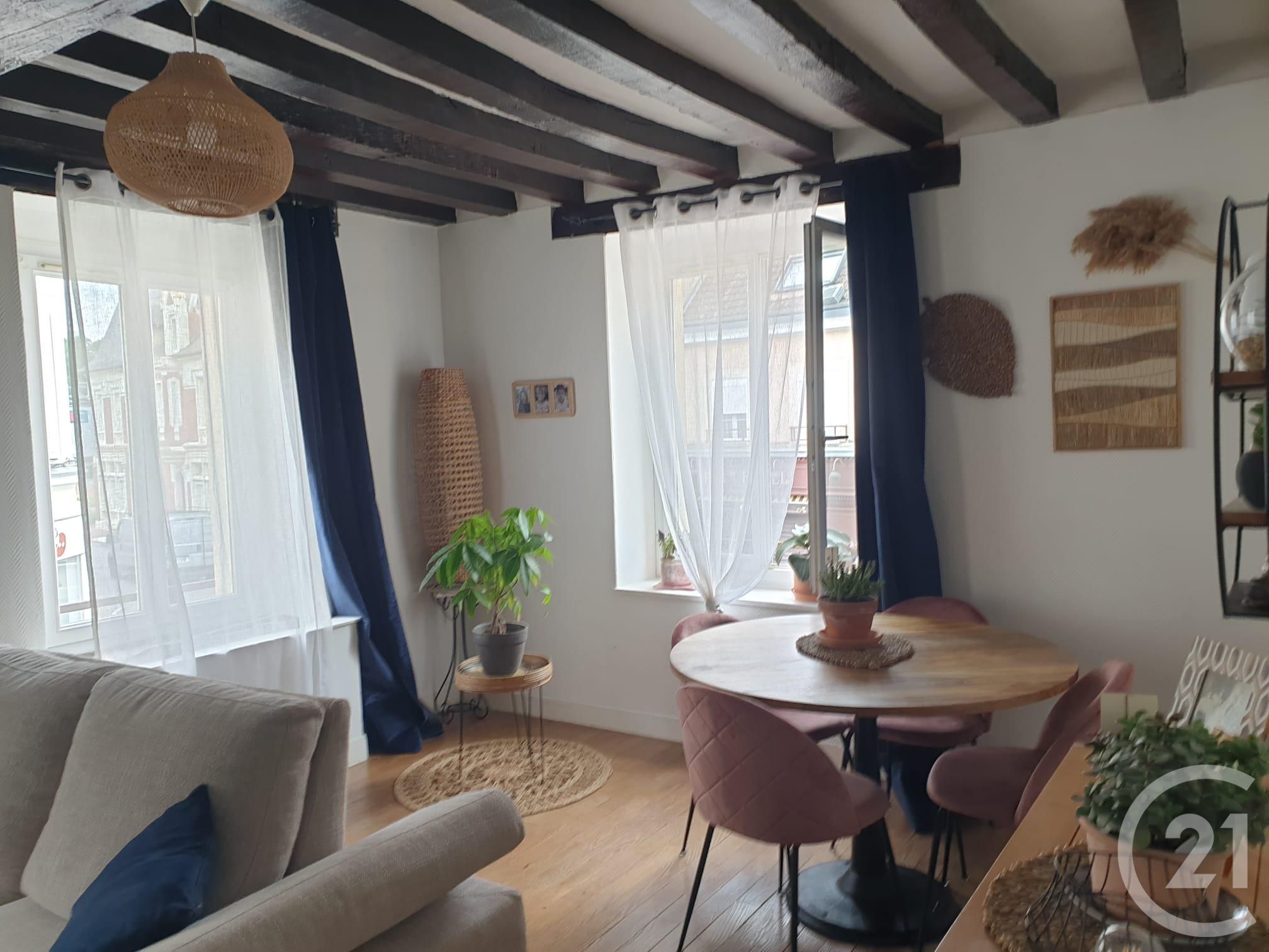 Flat Rue d'Anet in Cherisy