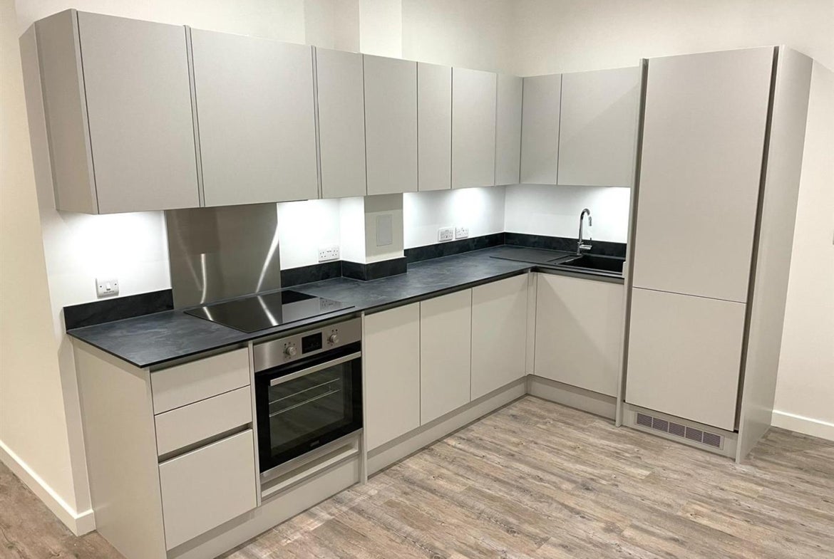 Flat London Road in Borough of Spelthorne