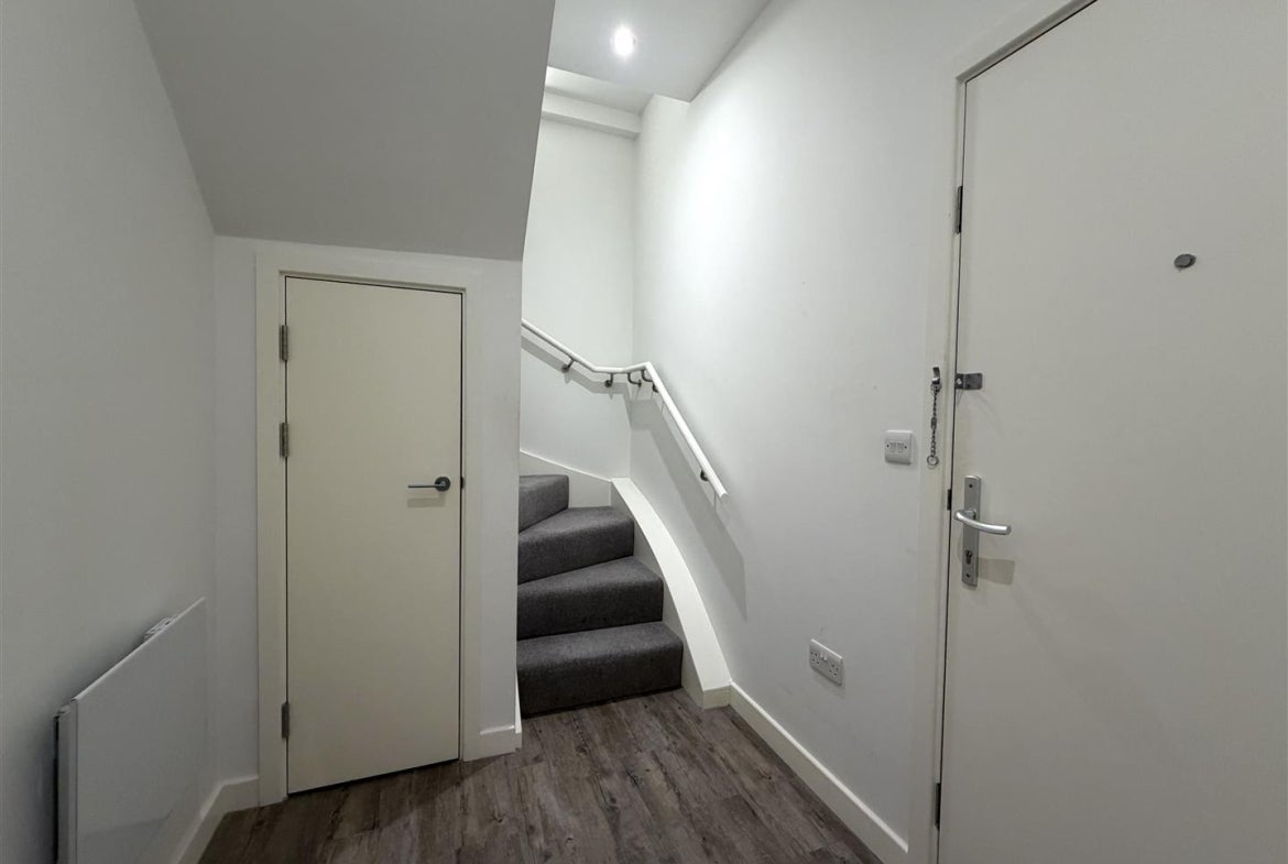 Flat London Road in Borough of Spelthorne