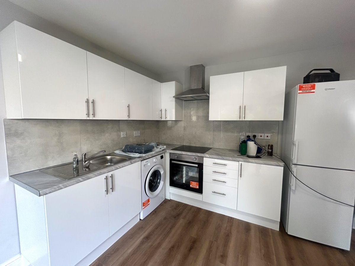 Flat Sovereign Place in London