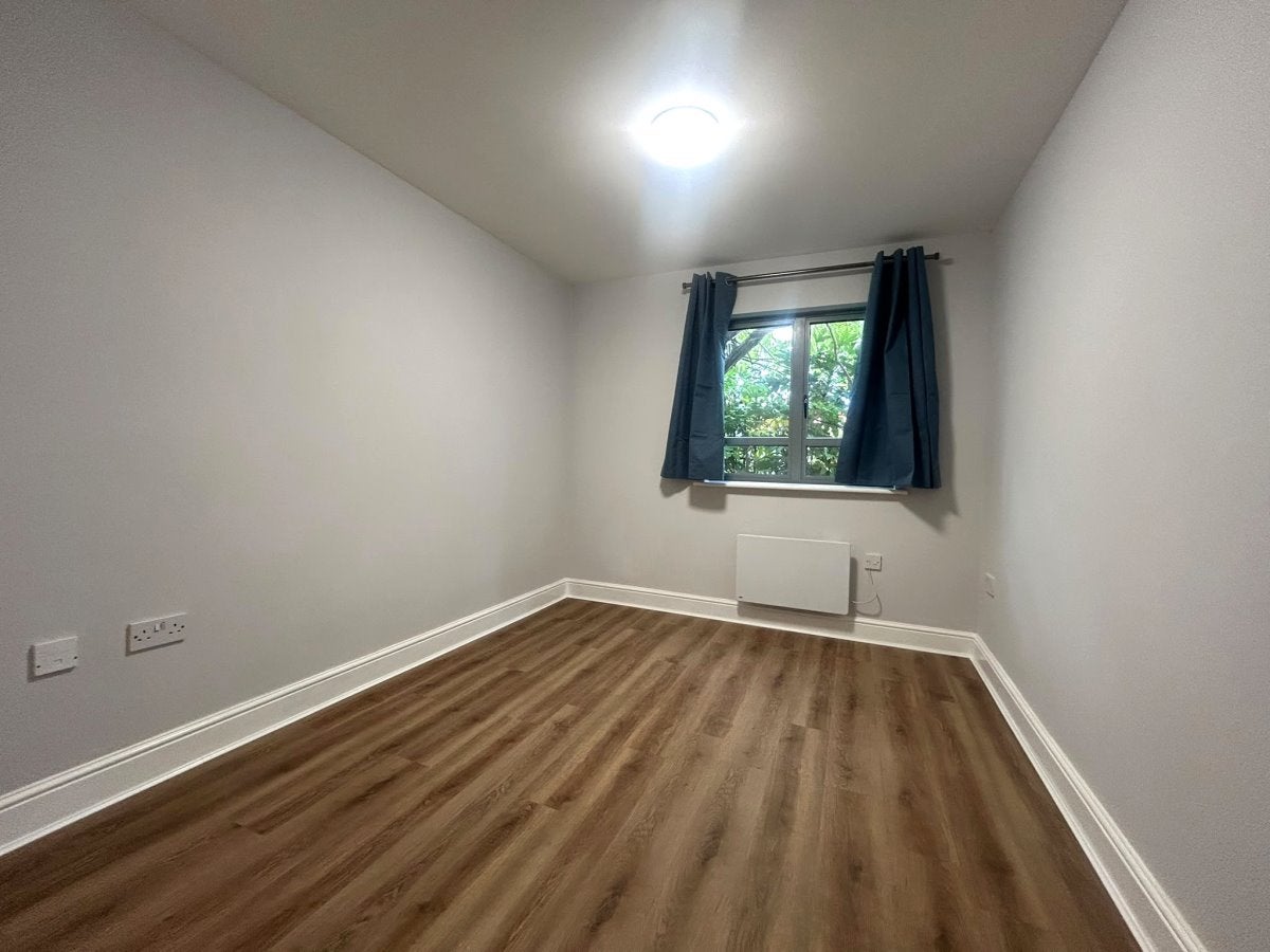 Flat Sovereign Place in London