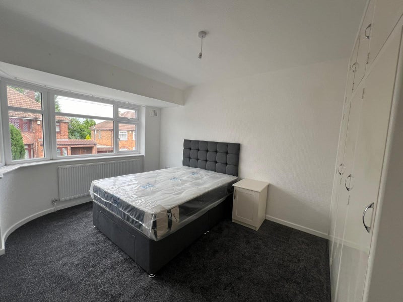 Room Edenhurst Avenue in Braunstone Town