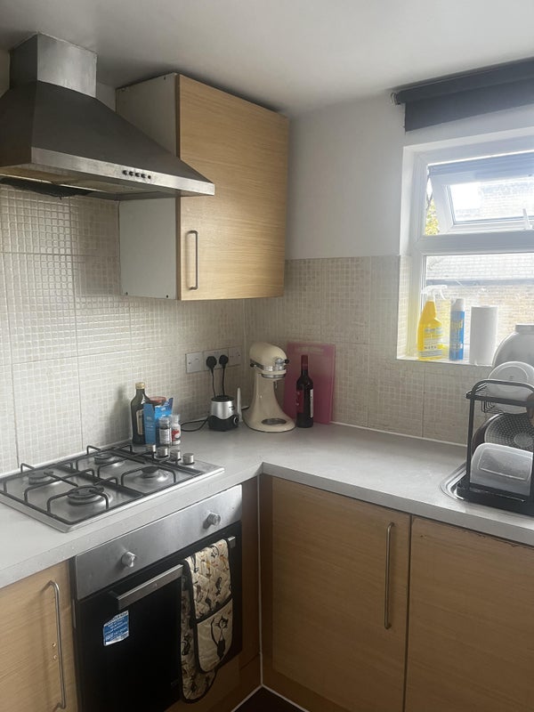 Flat Acre Lane in Greater London