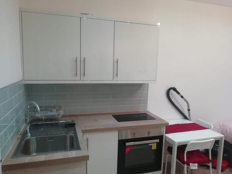 Flat Abbotswood Gardens in Greater London