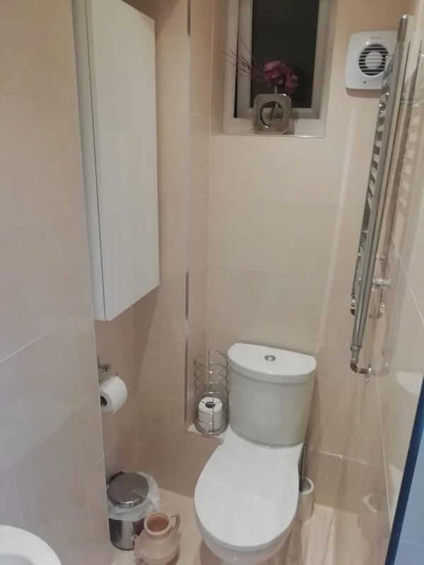 Flat Abbotswood Gardens in Greater London