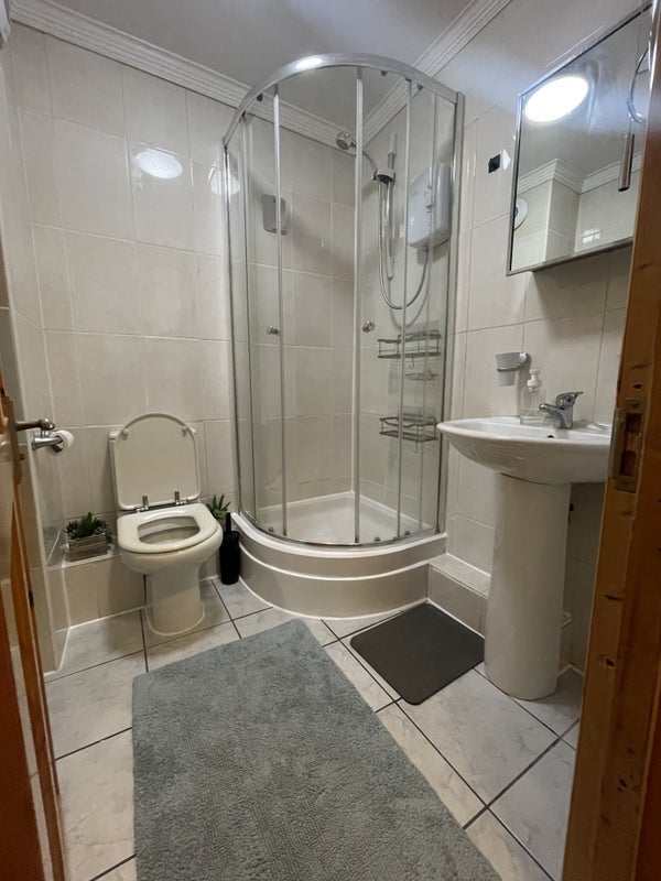 Flat Bedford Road in Greater London