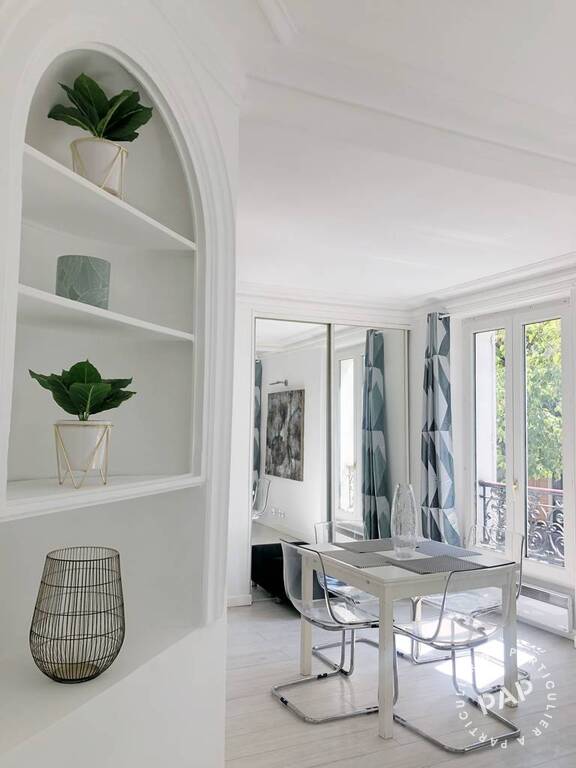 Appartement Rue Jouffroy d'Abbans à Paris