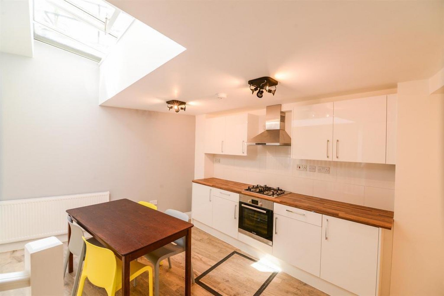 Flat Denmark Hill in Greater London