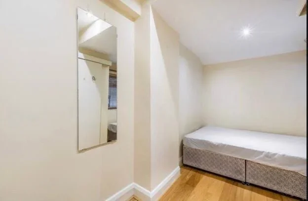 Flat Westbourne Terrace in City of Westminster