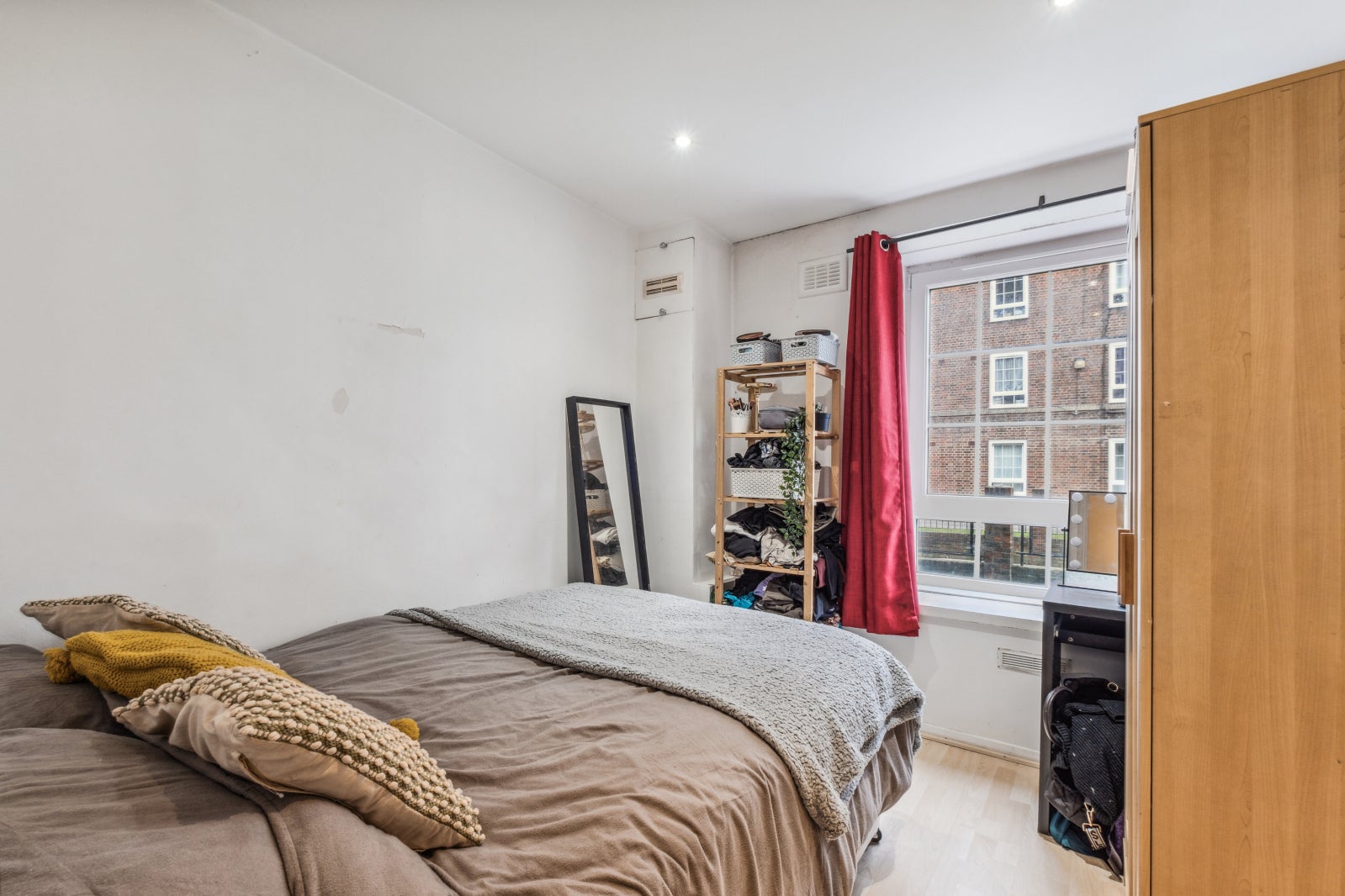 Flat Kennington Oval in Greater London