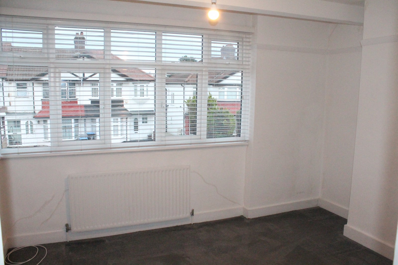 House Orpington Gardens in Greater London