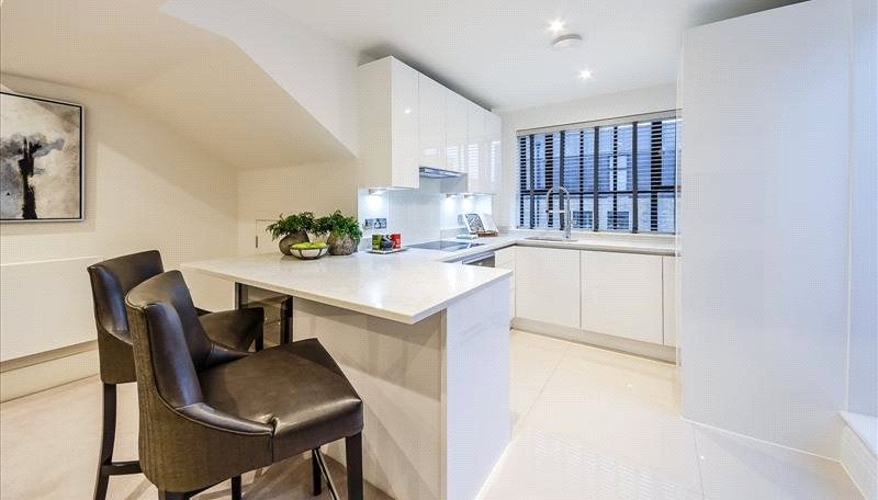 Flat Rainville Road in Greater London
