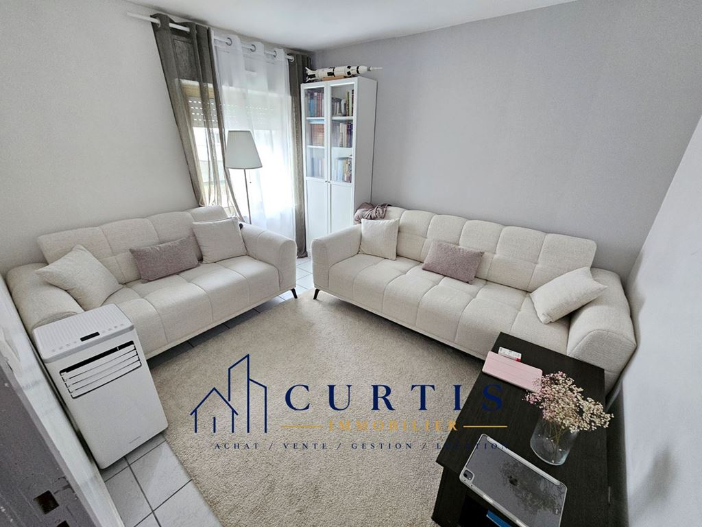 Appartement Rue Dubuisson à Le Chambon-Feugerolles