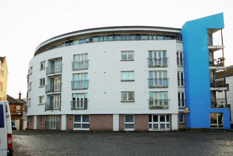 Flat Coburg Street in City of Edinburgh