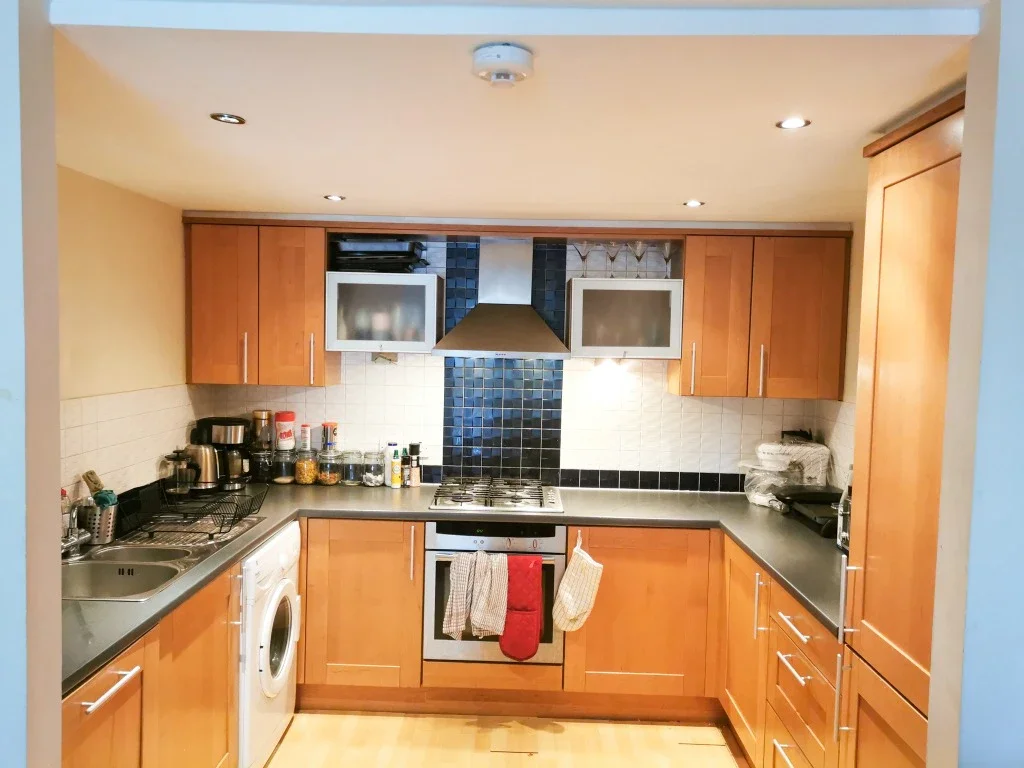Flat Coburg Street in City of Edinburgh