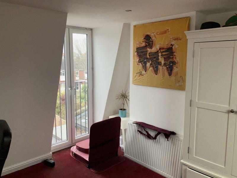 Room Smallwood Road in Greater London