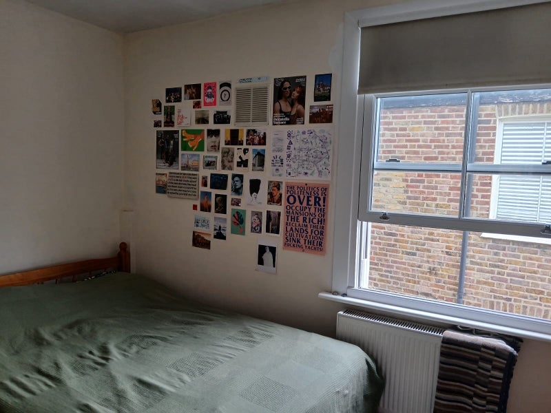 Flat Blythe Road in Greater London
