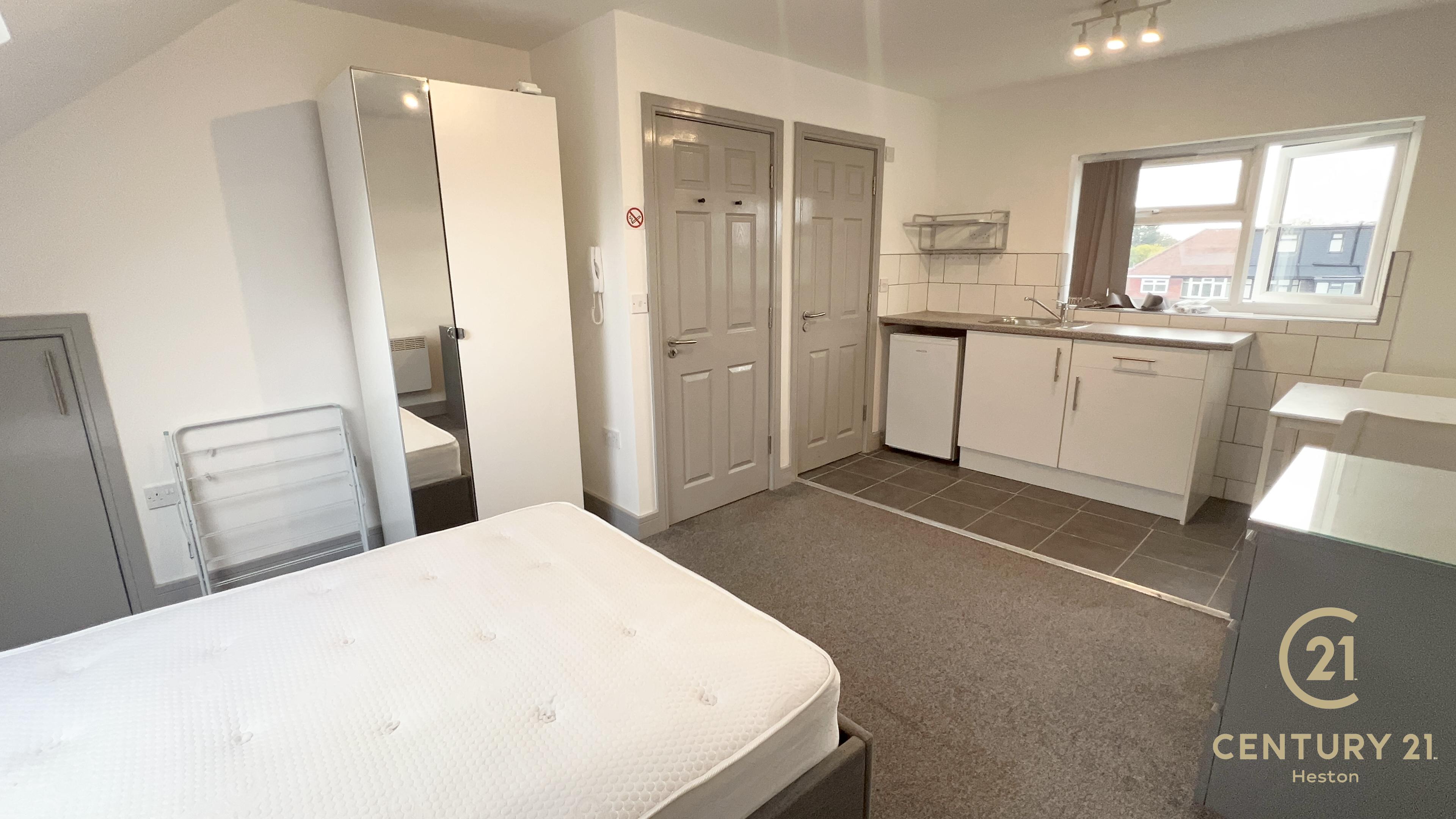 Room Hall Road in Greater London