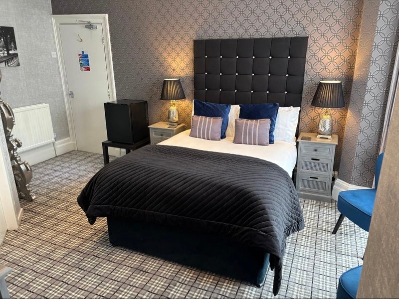 Room Bath Street in Southport