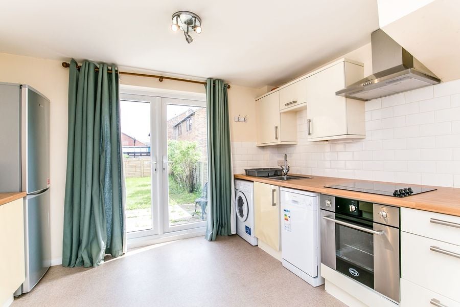 House Harrington Close in Shinfield