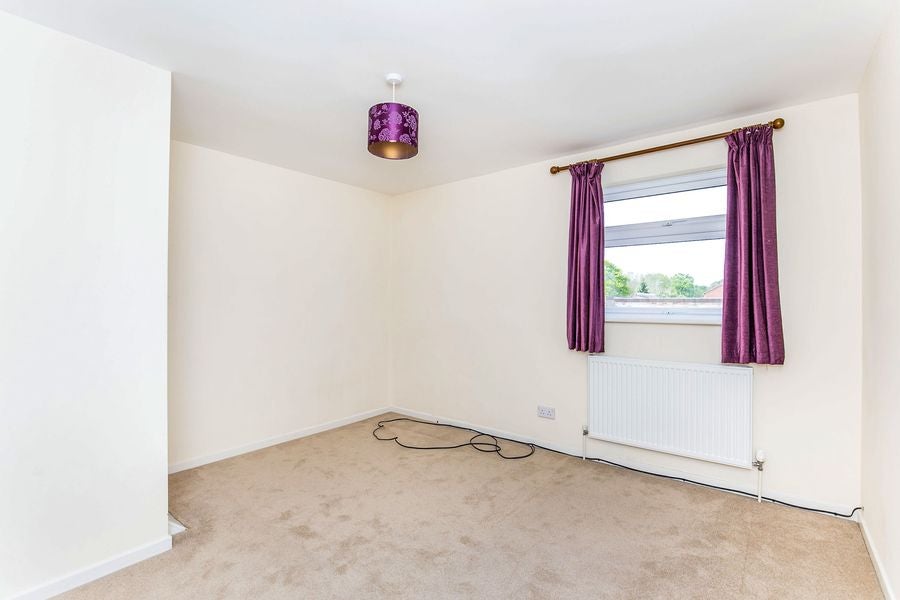 House Harrington Close in Shinfield