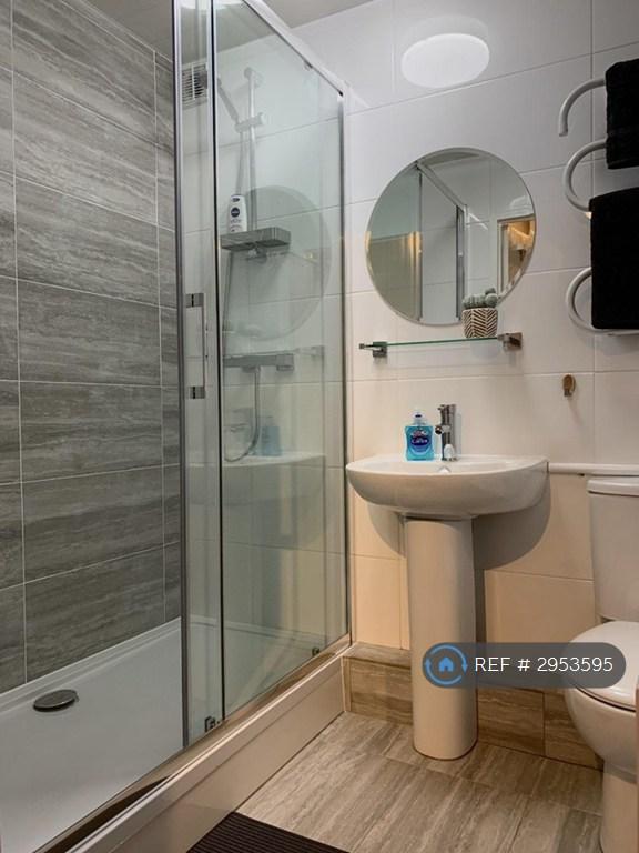 Flat Saint Stephens Close in Bristol