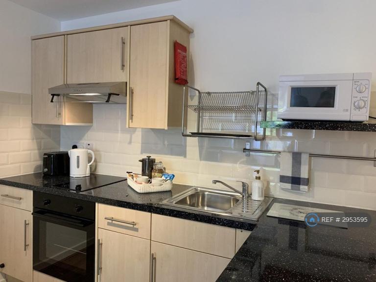 Flat Saint Stephens Close in Bristol