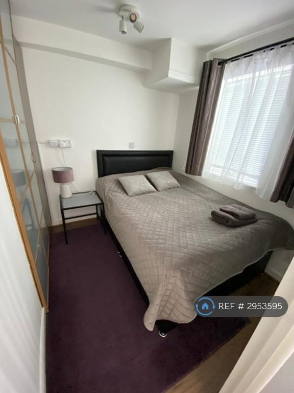 Flat Saint Stephens Close in Bristol