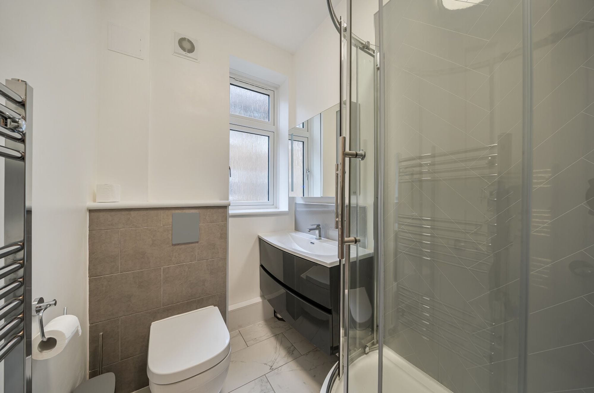 Flat Horsley Street in Greater London