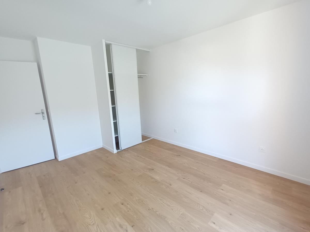 Flat Rue Valéry in Meulan-en-Yvelines
