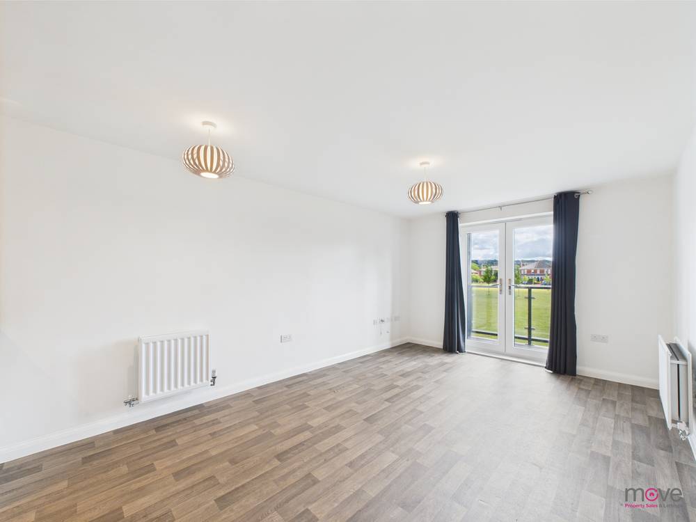 Flat Ridge Close in Cheltenham