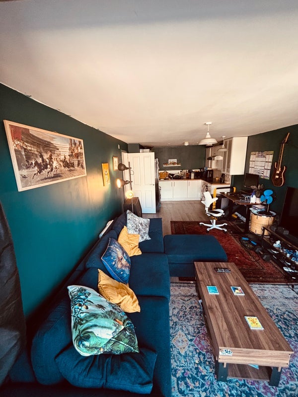 Room Paxton Drive in Bristol