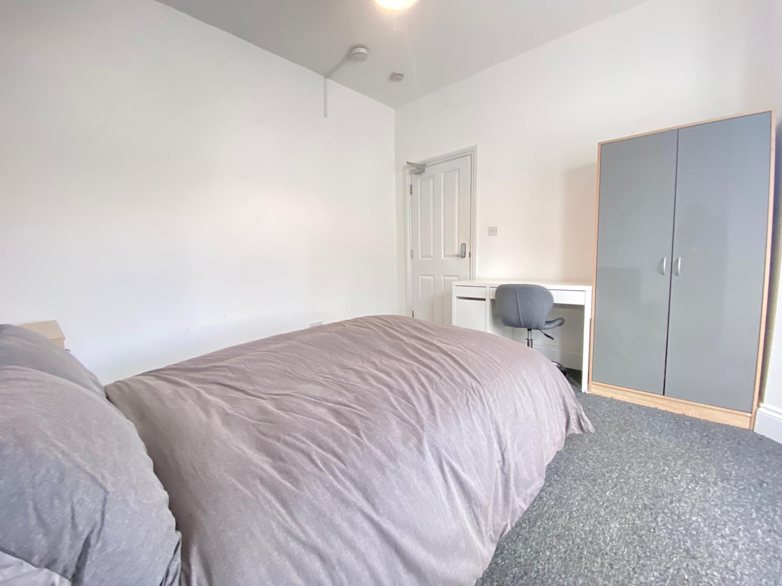 Room Cambrian Grove in Gravesham