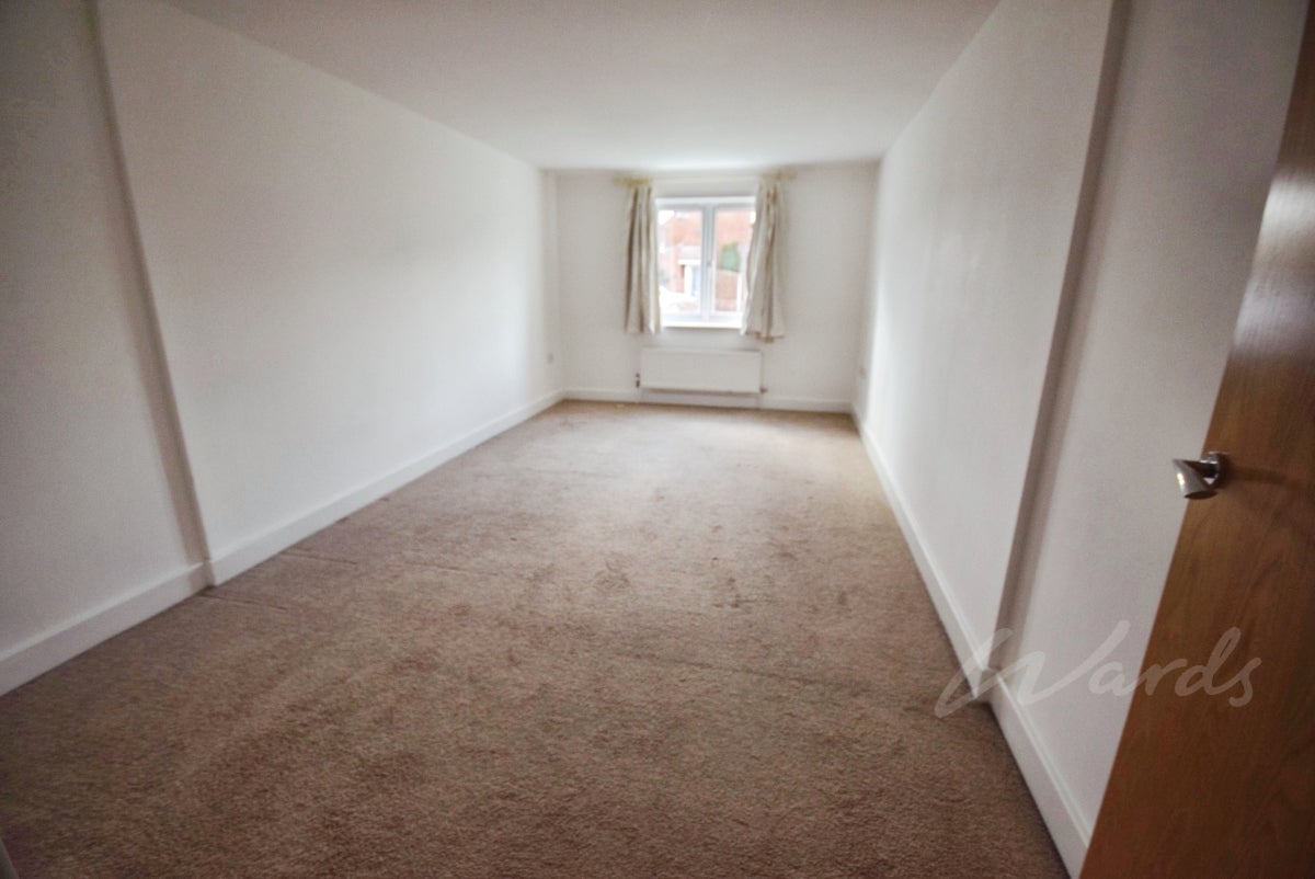 Flat Chichester Close in Rainham