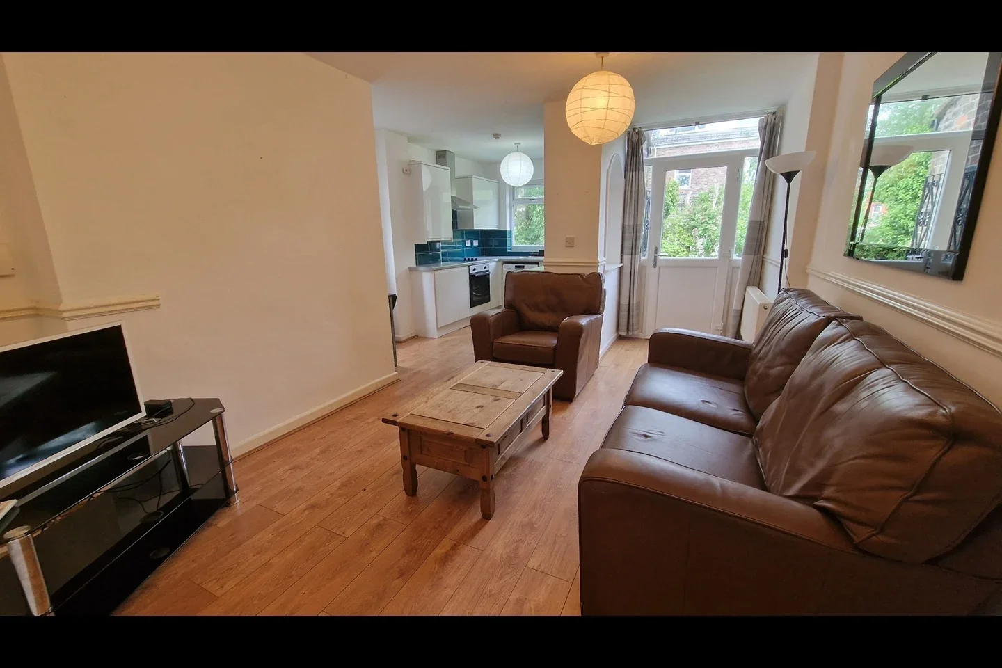 Flat Newsham Drive in Liverpool