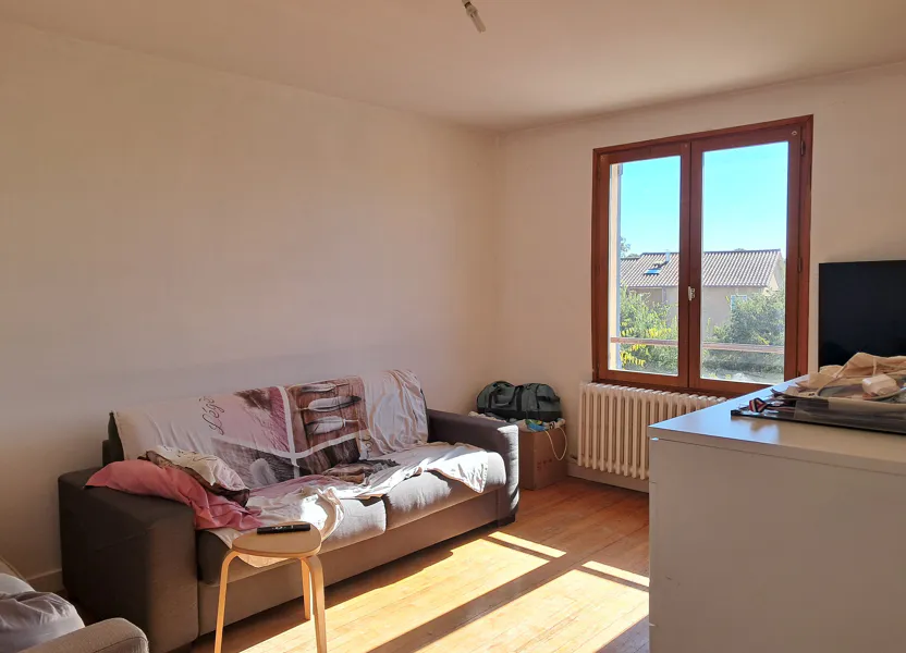 Flat Rue de Chantabeau in Solaize