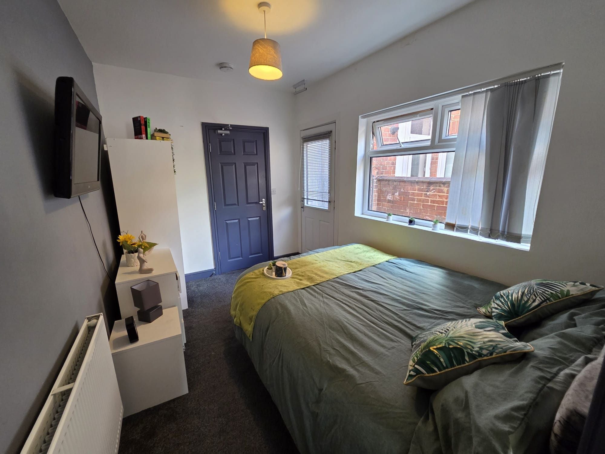 Room Lowther Road in Doncaster