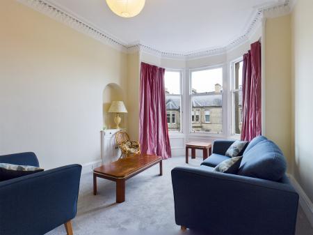 Flat Comely Bank Street in City of Edinburgh