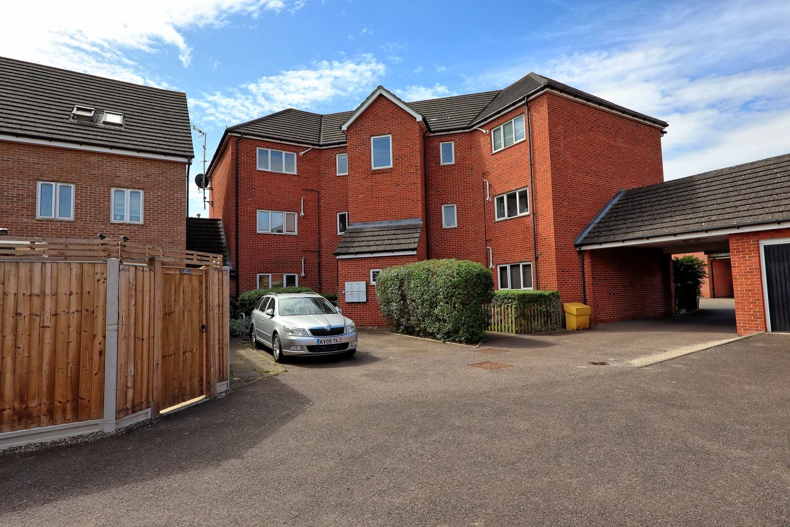 Flat Haygreen Road in Witham