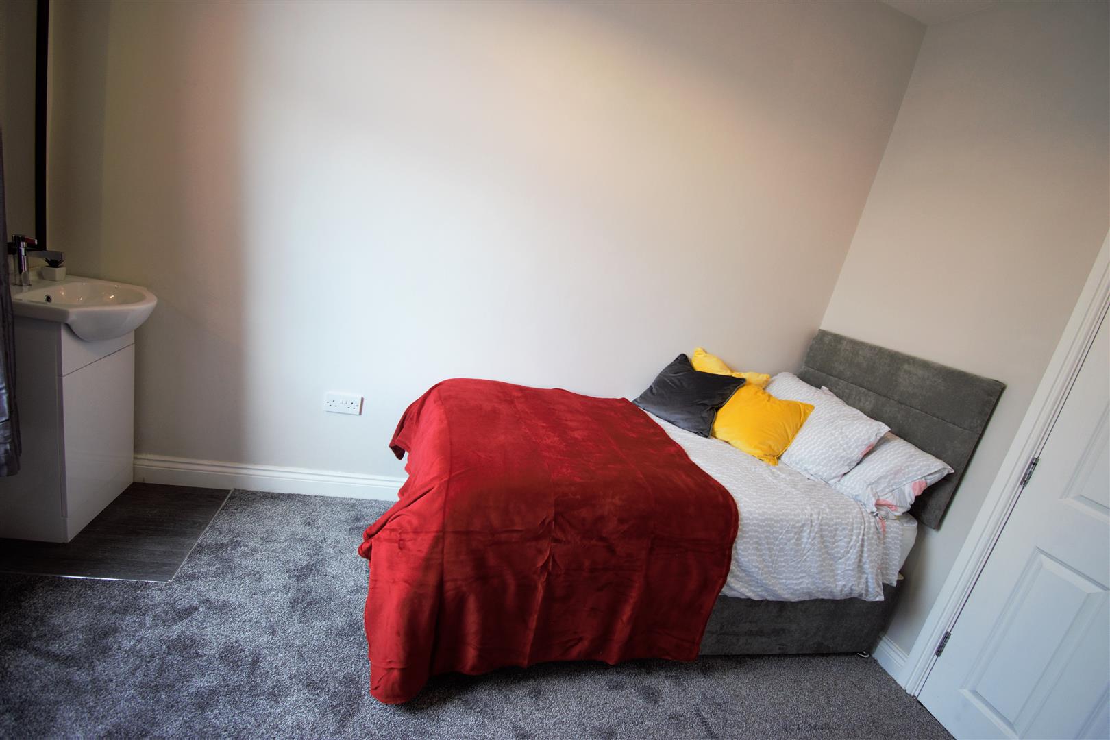 Room Bulcock Street in Burnley