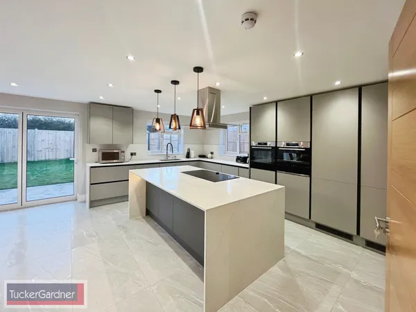 House Red Hill Close in South Cambridgeshire