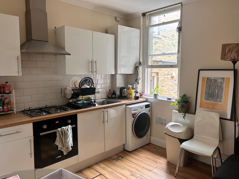 Room Peckham High Street in Greater London