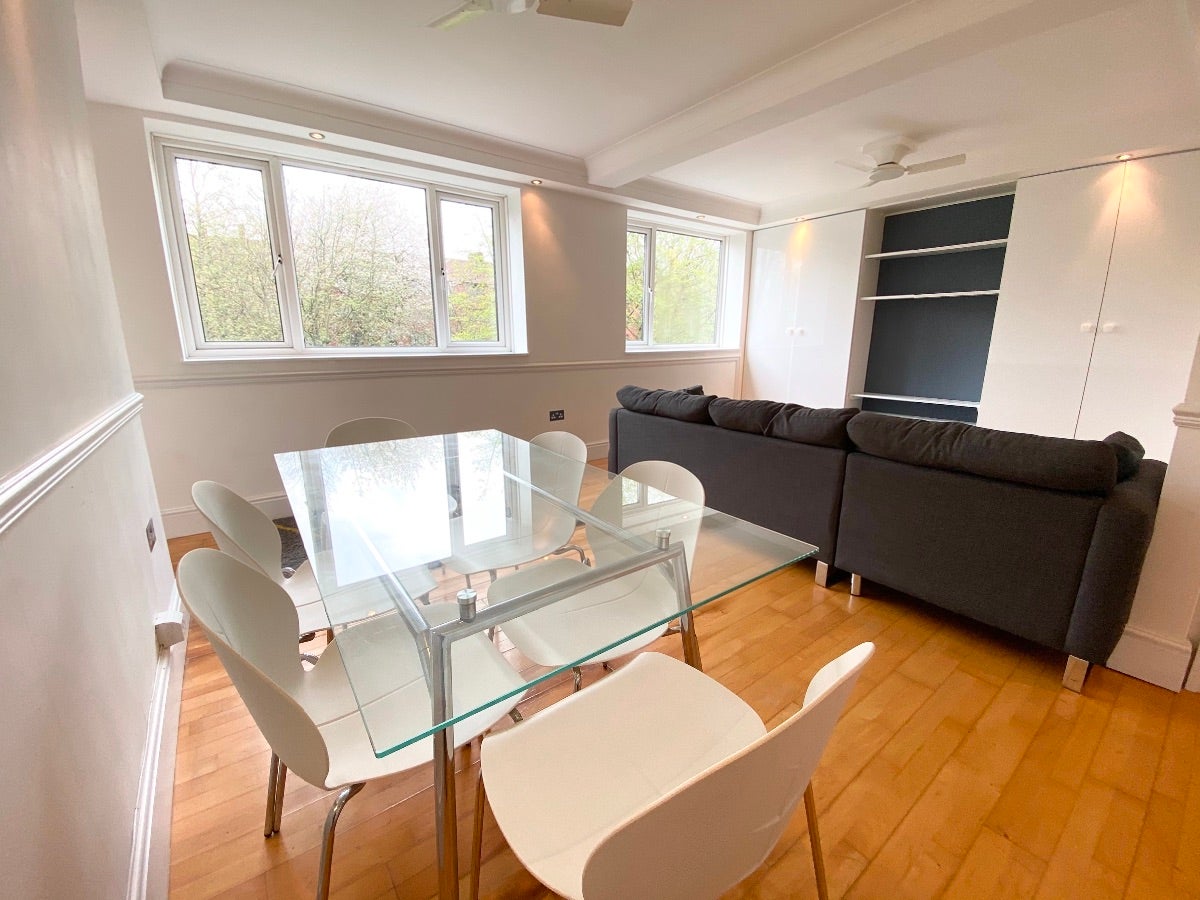 Flat Ordsall Lane in Salford