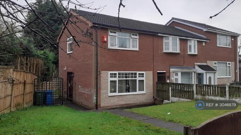 House Wiltshire Road in Chadderton