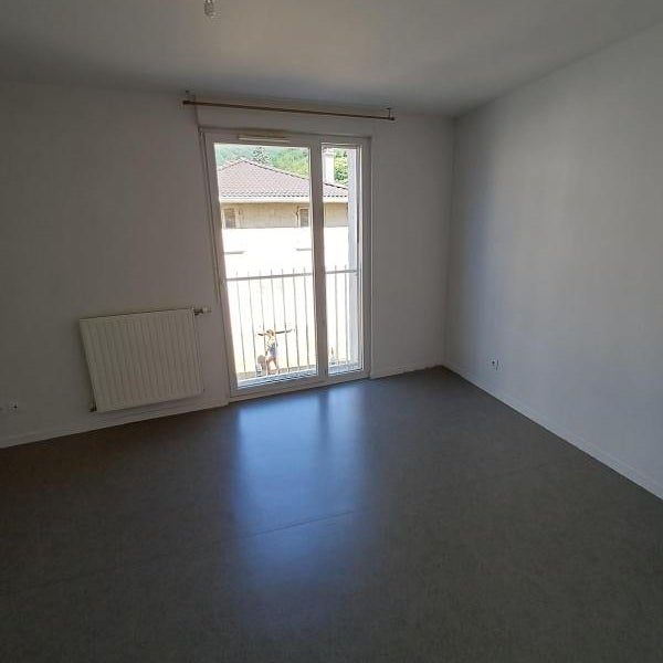 Flat Boulevard Michel Perret in Fures