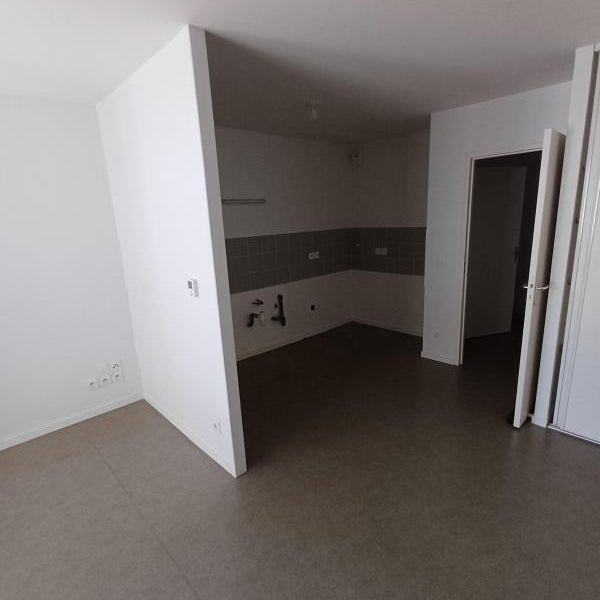 Flat Boulevard Michel Perret in Fures