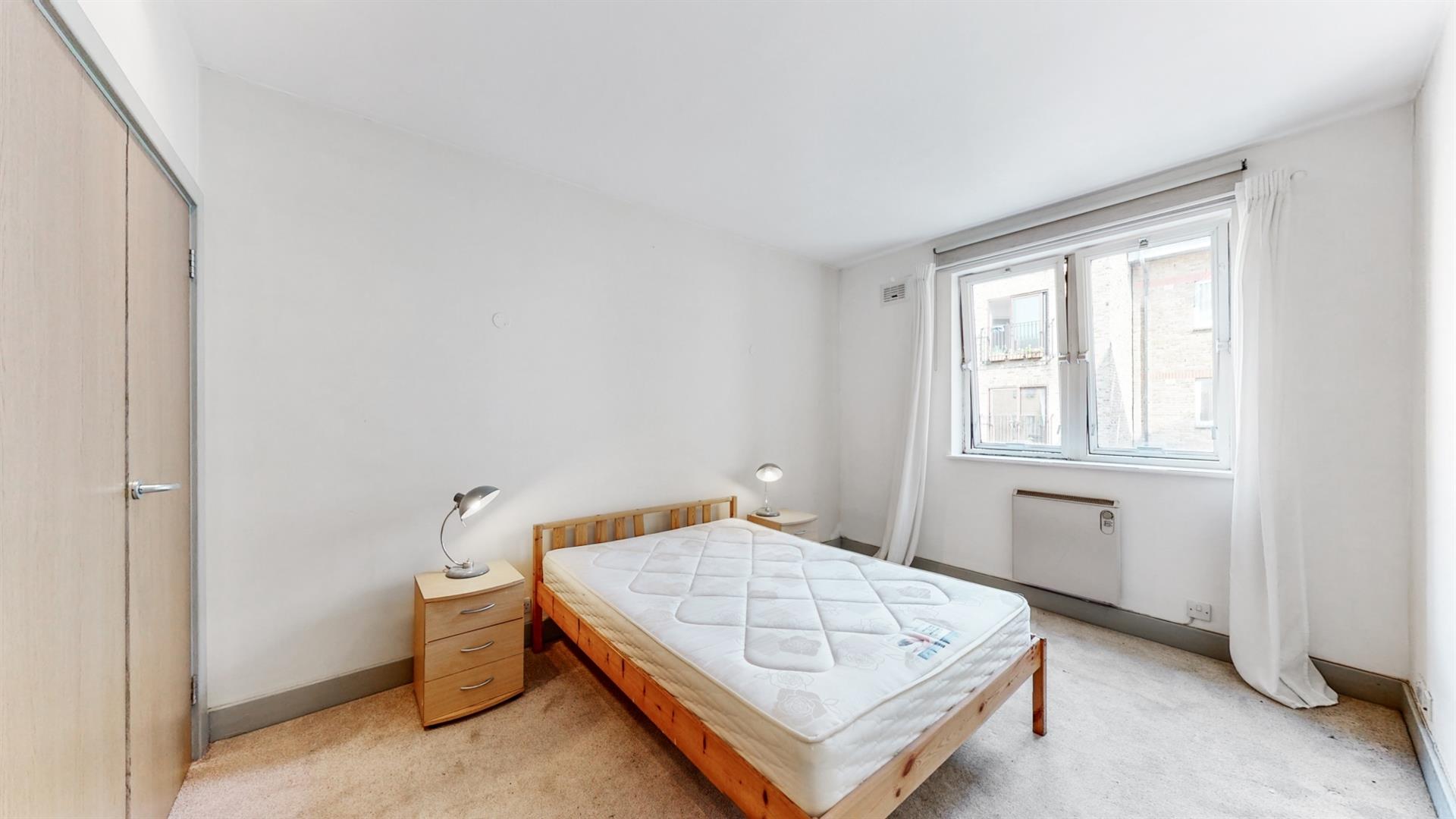 Flat Brick Lane in Greater London