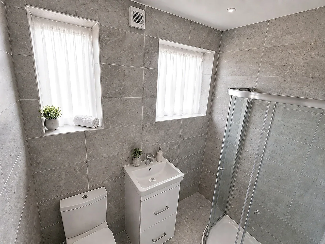 Flat Wyvenhoe Road in Greater London