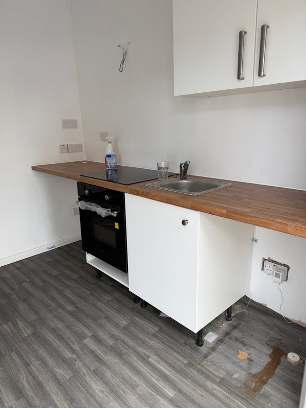 Room Grenville Road in Greater London