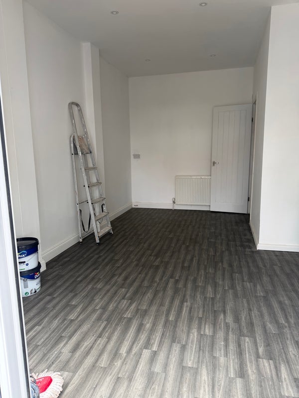 Room Grenville Road in Greater London